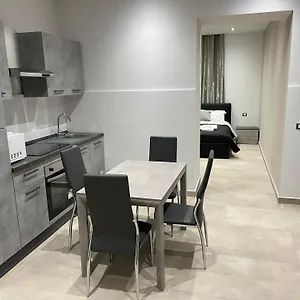 Affittacamere Le Del Corso Italia, Aeroporto di Catania Fontana Rossa